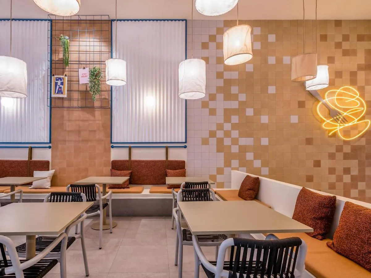 Hostel Latroupe Poblenou Beach Barcelona Spain